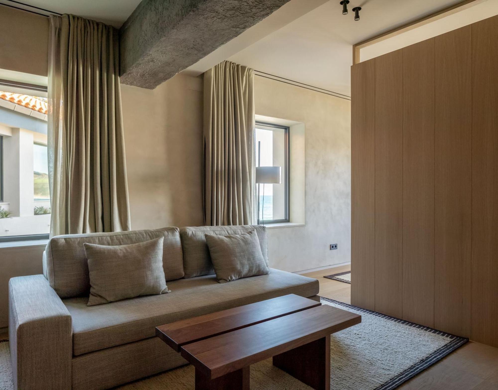 Hotel Ur Bare ซาเราทซ์ ภายนอก รูปภาพ