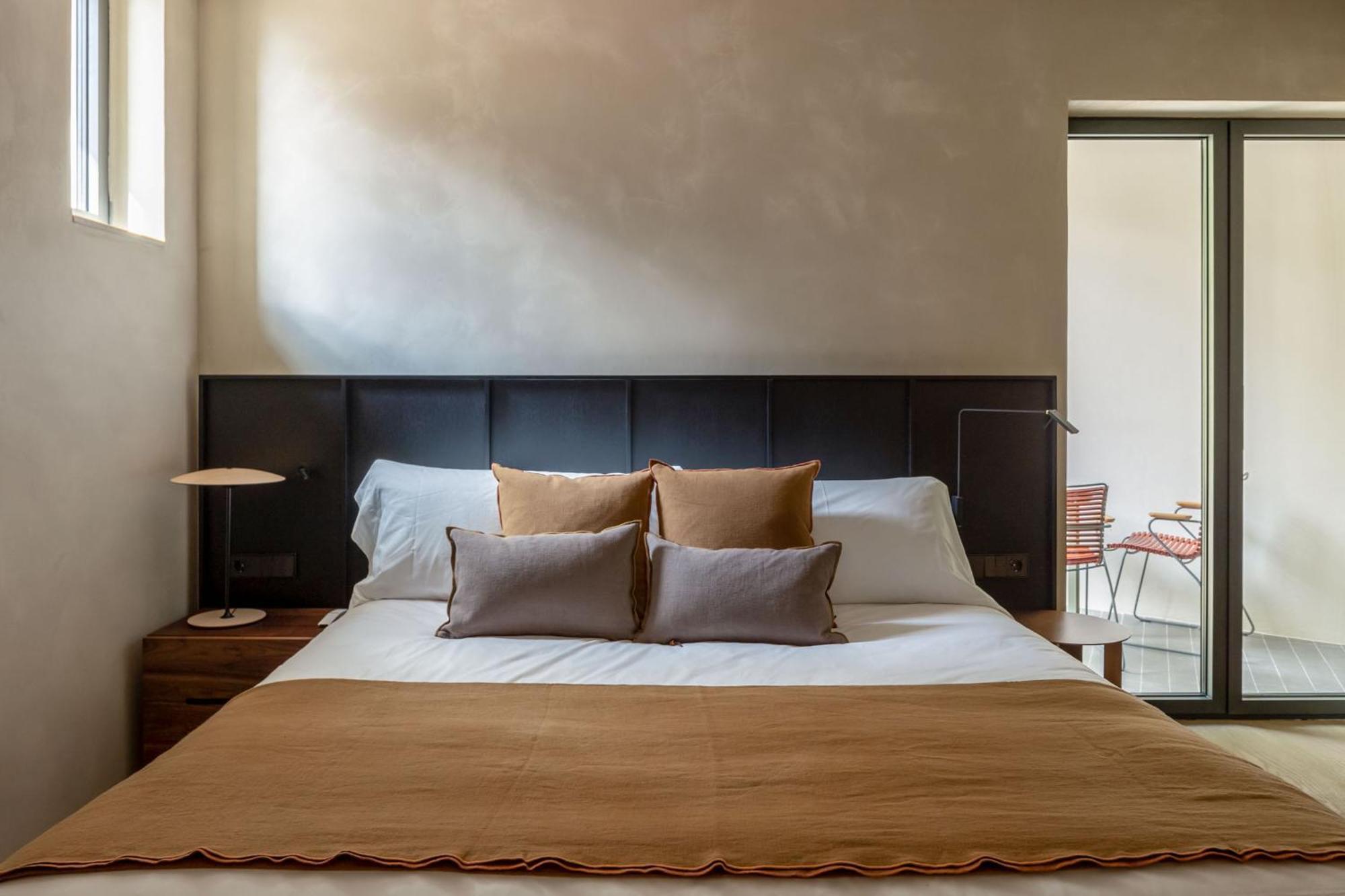 Hotel Ur Bare ซาเราทซ์ ภายนอก รูปภาพ